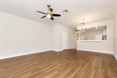 Touwnhouse à vendre à Orlando, Floride: 3 chambres, 155.33 m2 № 1359841 - photo 12