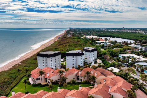 Copropriété à vendre à Ocean Ridge, Floride: 3 chambres, 208.38 m2 № 984301 - photo 1