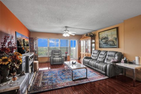 Copropriété à vendre à Coral Springs, Floride: 2 chambres, 120.77 m2 № 1333674 - photo 10