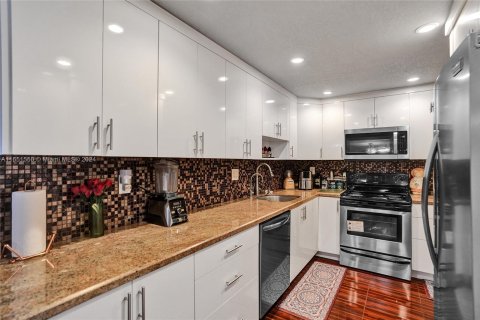 Copropriété à vendre à Coral Springs, Floride: 2 chambres, 120.77 m2 № 1333674 - photo 8