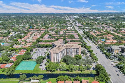 Copropriété à vendre à Coral Springs, Floride: 2 chambres, 120.77 m2 № 1333674 - photo 5