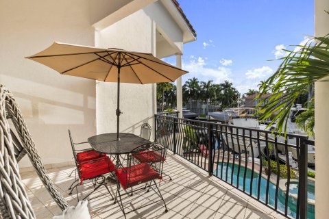 Condominio en venta en Fort Lauderdale, Florida, 3 dormitorios, 166.67 m2 № 742224 - foto 11