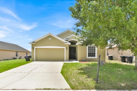 Villa ou maison à vendre à Davenport, Floride: 3 chambres, 153.29 m2 № 1279731 - photo 1