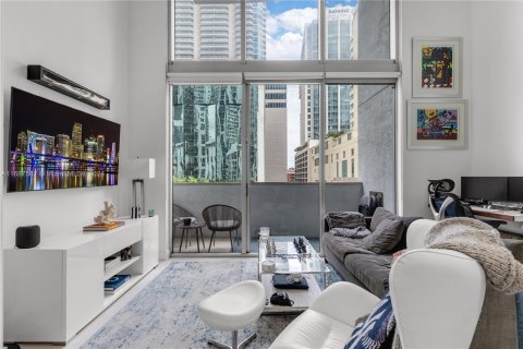 Condominio en venta en Miami, Florida, 1 dormitorio, 91.23 m2 № 1428333 - foto 2