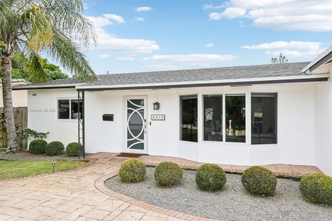 Casa en venta en Hollywood, Florida, 4 dormitorios, 200.3 m2 № 1377271 - foto 5