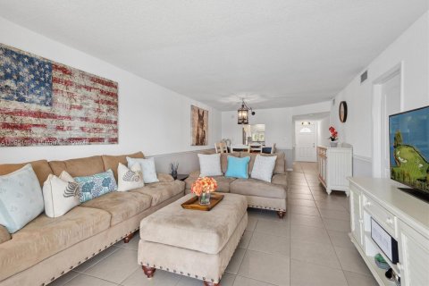 Copropriété à vendre à Pembroke Pines, Floride: 2 chambres, 108.7 m2 № 1188072 - photo 6