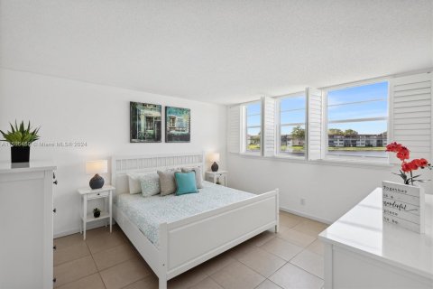 Copropriété à vendre à Pembroke Pines, Floride: 2 chambres, 108.7 m2 № 1188072 - photo 10