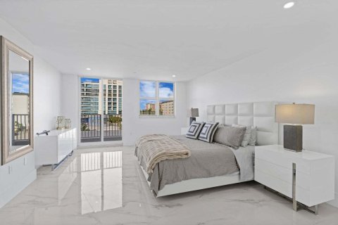 Condo in Fort Lauderdale, Florida, 2 bedrooms  № 893880 - photo 19