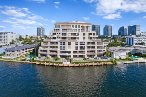 Condo in Fort Lauderdale, Florida, 2 bedrooms  № 893880 - photo 4