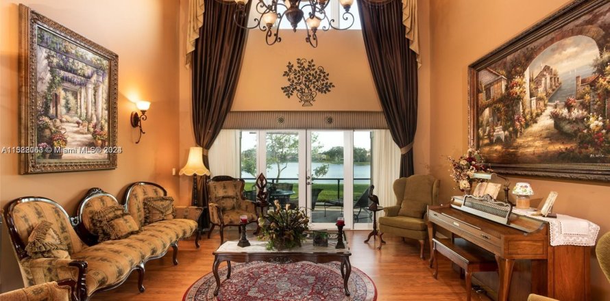 Villa ou maison à Pembroke Pines, Floride 5 chambres, 300.35 m2 № 975320