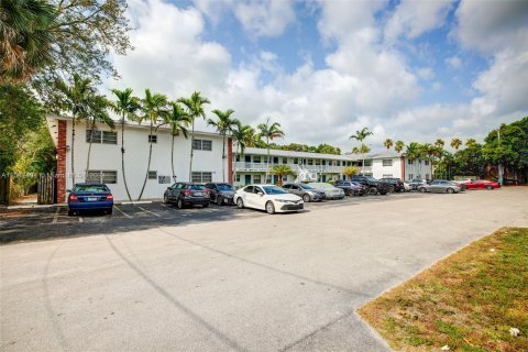 Commercial property in Fort Lauderdale, Florida № 1176338 - photo 15