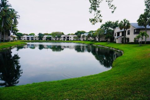 Copropriété à vendre à Coconut Creek, Floride: 2 chambres, 88.72 m2 № 1147003 - photo 2