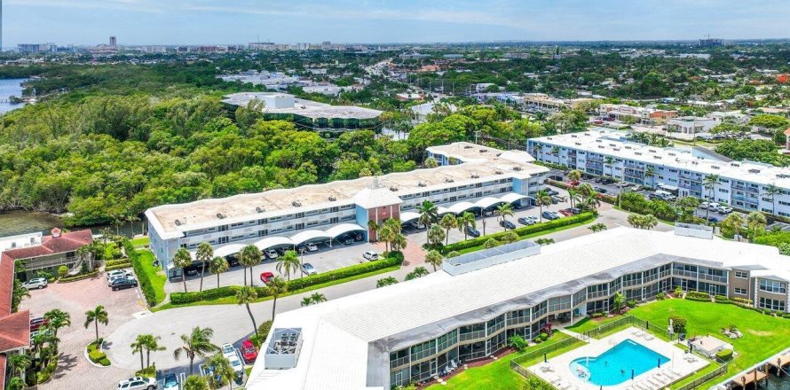 Condominio en Boca Raton, Florida, 2 dormitorios  № 1216233