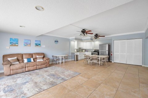 Condo in Boca Raton, Florida, 2 bedrooms  № 1216233 - photo 2