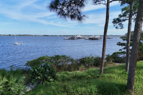 Condo in Palm City, Florida, 3 bedrooms  № 860977 - photo 1