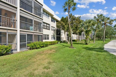 Condo in Deerfield Beach, Florida, 2 bedrooms  № 1171383 - photo 9