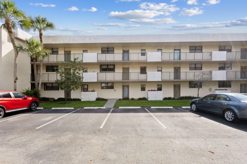 Condo in Deerfield Beach, Florida, 2 bedrooms  № 1171383 - photo 28