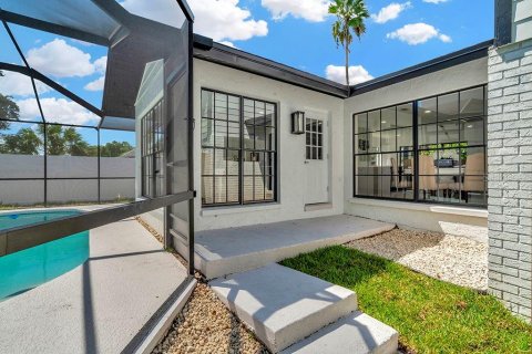 Villa ou maison à vendre à Tampa, Floride: 4 chambres, 212.75 m2 № 1338404 - photo 7