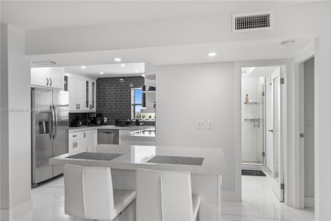 Condominio en venta en Hollywood, Florida, 2 dormitorios, 119.57 m2 № 1347985 - foto 19