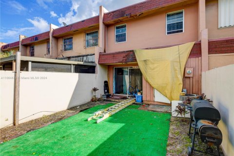 Townhouse in Miami Gardens, Florida 3 bedrooms, 130.62 sq.m. № 1408854 - photo 21