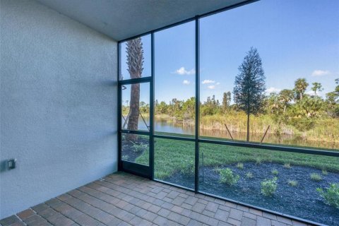 Copropriété à vendre à Punta Gorda, Floride: 2 chambres, 104.05 m2 № 854753 - photo 17