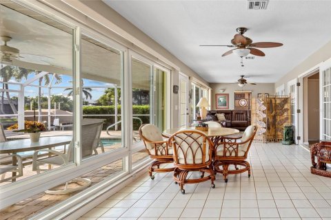 Villa ou maison à vendre à Punta Gorda, Floride: 3 chambres, 214.7 m2 № 1341781 - photo 19