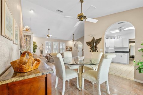 Villa ou maison à vendre à Punta Gorda, Floride: 3 chambres, 214.7 m2 № 1341781 - photo 10