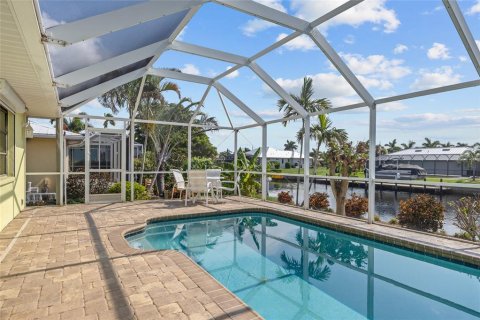 Villa ou maison à vendre à Punta Gorda, Floride: 3 chambres, 214.7 m2 № 1341781 - photo 3