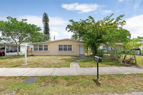 House in Fort Lauderdale, Florida 3 bedrooms, 102.56 sq.m. № 1151420 - photo 16