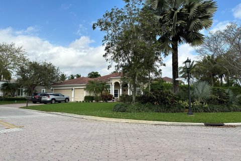 Villa ou maison à vendre à Coral Springs, Floride: 4 chambres, 222.78 m2 № 1091704 - photo 10