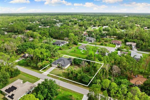 Villa ou maison à vendre à North Port, Floride: 3 chambres, 188.41 m2 № 1258772 - photo 3