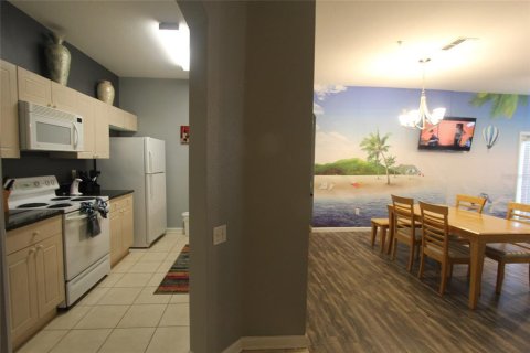 Condo in Kissimmee, Florida, 3 bedrooms  № 1289718 - photo 12