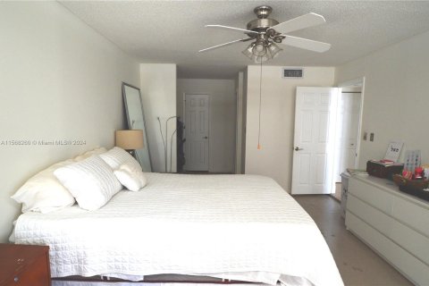 Condo in Aventura, Florida, 2 bedrooms  № 1118897 - photo 21