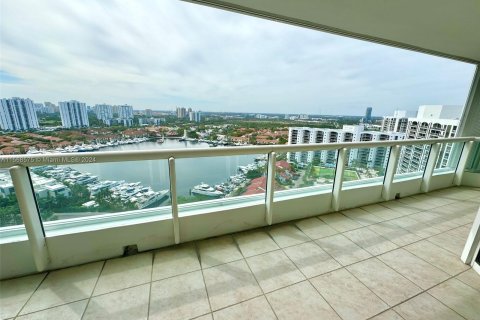 Condo in Aventura, Florida, 2 bedrooms  № 1118898 - photo 4