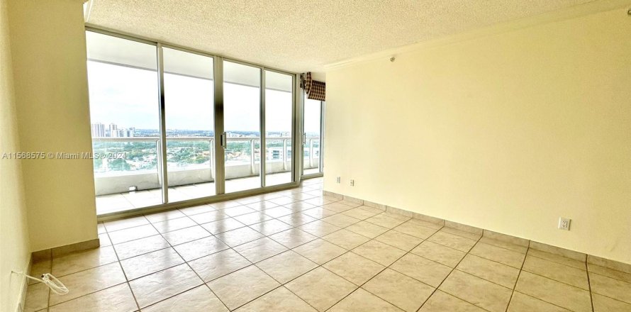 Condominio en Aventura, Florida, 2 dormitorios  № 1118898