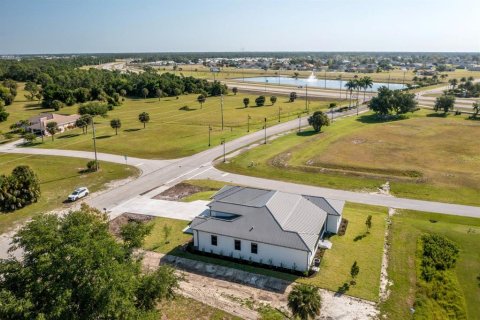 Villa ou maison à vendre à Punta Gorda, Floride: 4 chambres, 218.41 m2 № 1124230 - photo 13