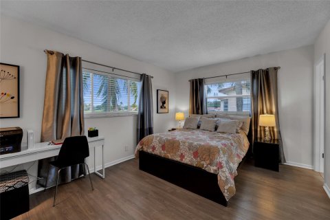Condo in Margate, Florida, 2 bedrooms  № 890519 - photo 24
