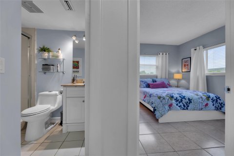 Condo in Margate, Florida, 2 bedrooms  № 890519 - photo 29