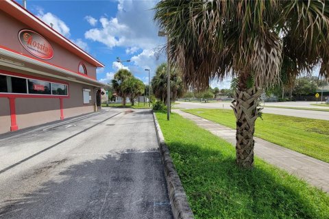 Купить коммерческую недвижимость в Порт-Шарлотт, Флорида 214.51м2, № 881056 - фото 26
