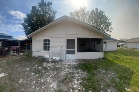 House in Sebring, Florida 3 bedrooms, 120.96 sq.m. № 910112 - photo 11