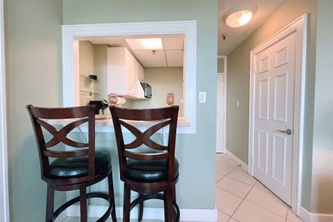 Condo in Palm Beach, Florida, 1 bedroom  № 1016968 - photo 29