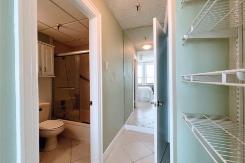 Condo in Palm Beach, Florida, 1 bedroom  № 1016968 - photo 22