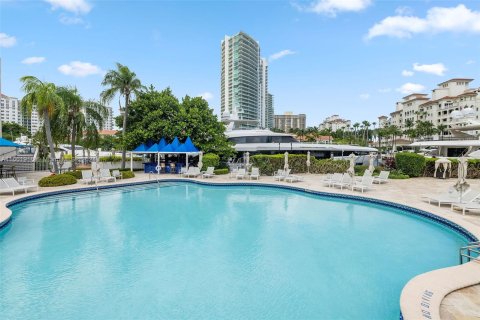 Condo in Aventura, Florida, 3 bedrooms  № 1374385 - photo 30