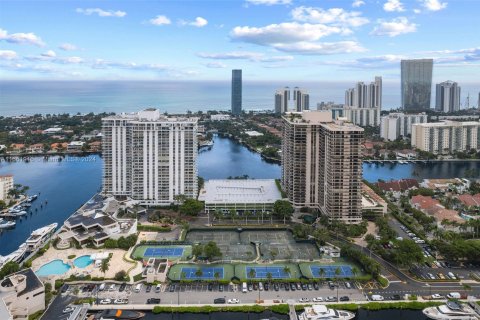 Condominio en venta en Aventura, Florida, 3 dormitorios, 155.8 m2 № 1374385 - foto 24