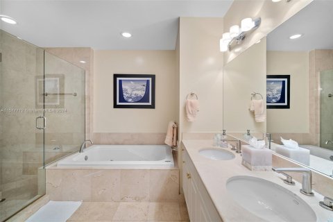 Condominio en venta en Coral Gables, Florida, 3 dormitorios, 195.09 m2 № 1150822 - foto 16