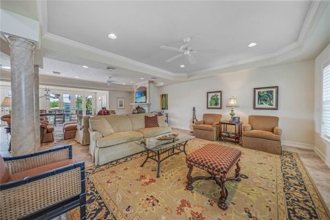 Villa ou maison à vendre à Punta Gorda, Floride: 4 chambres, 374.21 m2 № 1338711 - photo 15