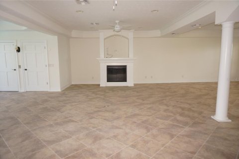 House in Punta Gorda, Florida 4 bedrooms, 374.21 sq.m. № 1338711 - photo 17