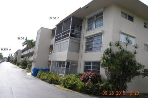 Condo in Oakland Park, Florida, 1 bedroom  № 815662 - photo 3