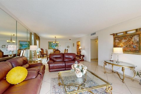 Condominio en venta en Hollywood, Florida, 2 dormitorios, 128.76 m2 № 843396 - foto 20