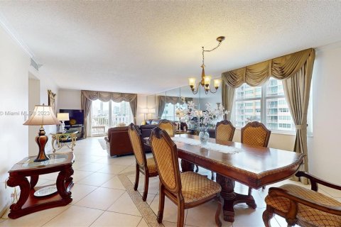 Condominio en venta en Hollywood, Florida, 2 dormitorios, 128.76 m2 № 843396 - foto 3